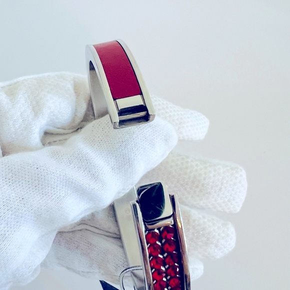 Vintage Swarovski Bangle in Red - Picture 5 of 10